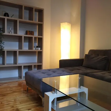 Daire Dreamy Apartment City Center 4 Thesbnbgr *